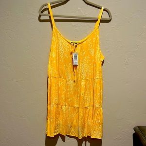 PRICE DROP! NWT Torrid rich yellow cheetah print sleeveless top size 2